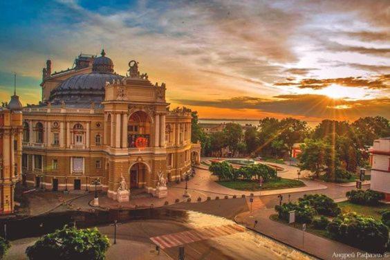 Rose D'Opera Hotel Odessa Eksteriør billede